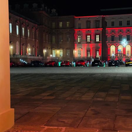 Tra Stadio E Storia - Fronte Allianz Stadium Juventus Venaria Reale Extérieur photo